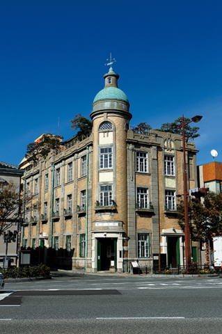 Former Akita Shokai Building